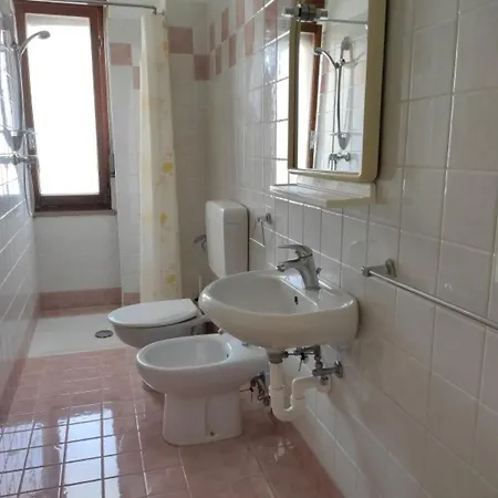 公寓 Spacious And With Sea Views 利尼亚诺萨比亚多罗