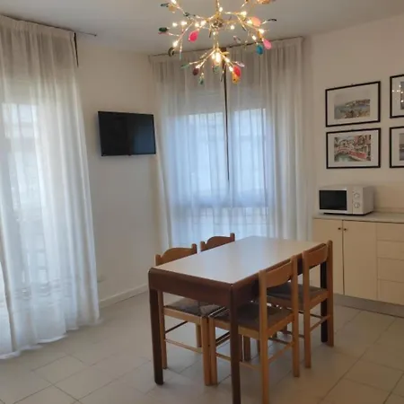 公寓 Spacious And With Sea Views 利尼亚诺萨比亚多罗