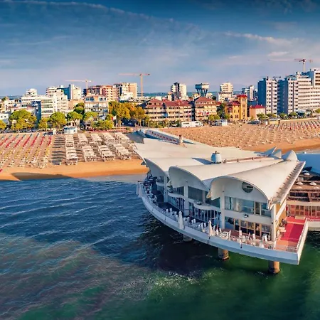 Spacious And With Sea Views 公寓 利尼亚诺萨比亚多罗