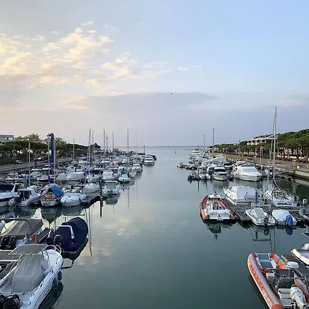 Spacious And With Sea Views Apartamento Lignano Sabbiadoro